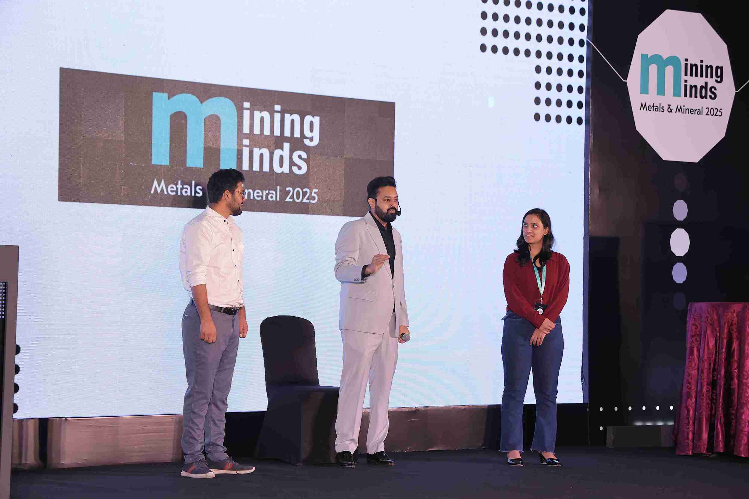 Mentalist Akshay Laxman performing at a corporate event in Udaipur Mentalist Akshay Laxman performing at a corporate event in Udaipur