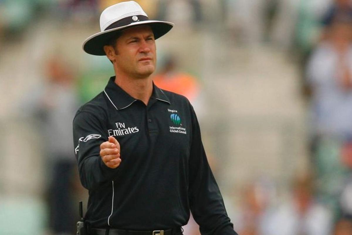 Book Simon Taufel Online