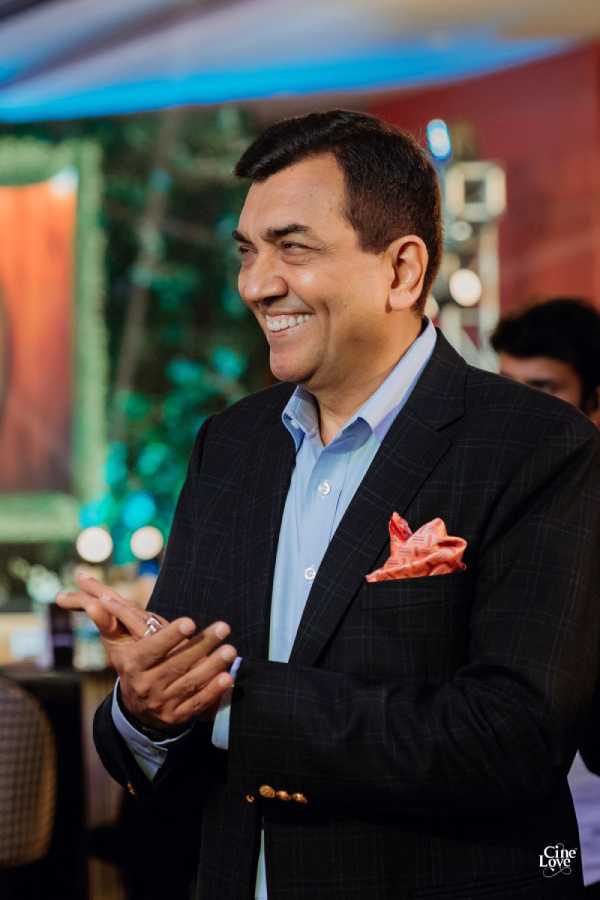 Book Sanjeev Kapoor