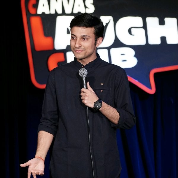 Book Standup Comedian - Aashish Solanki Online