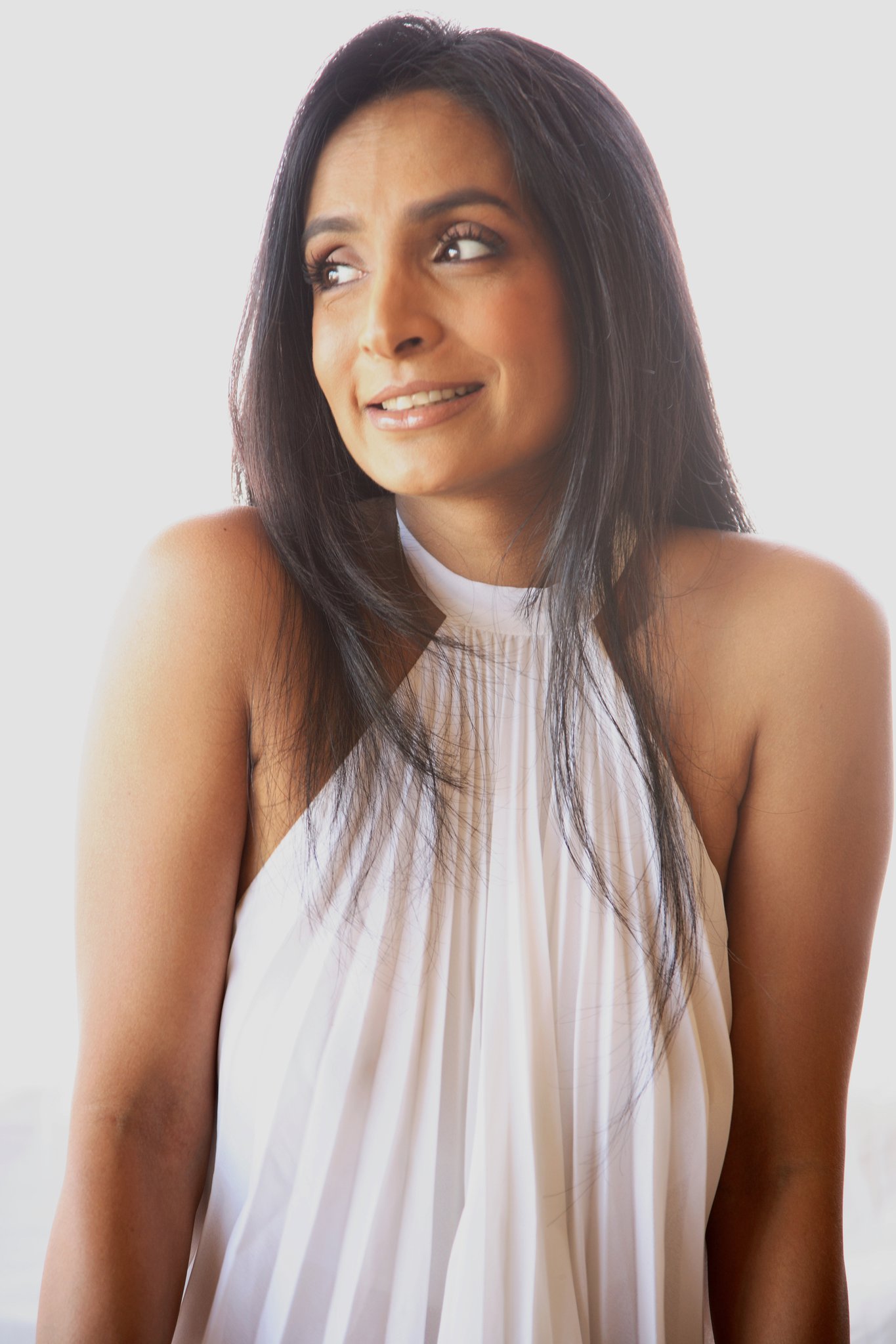 Hire Women Motivational Speaker Suchitra Pillai