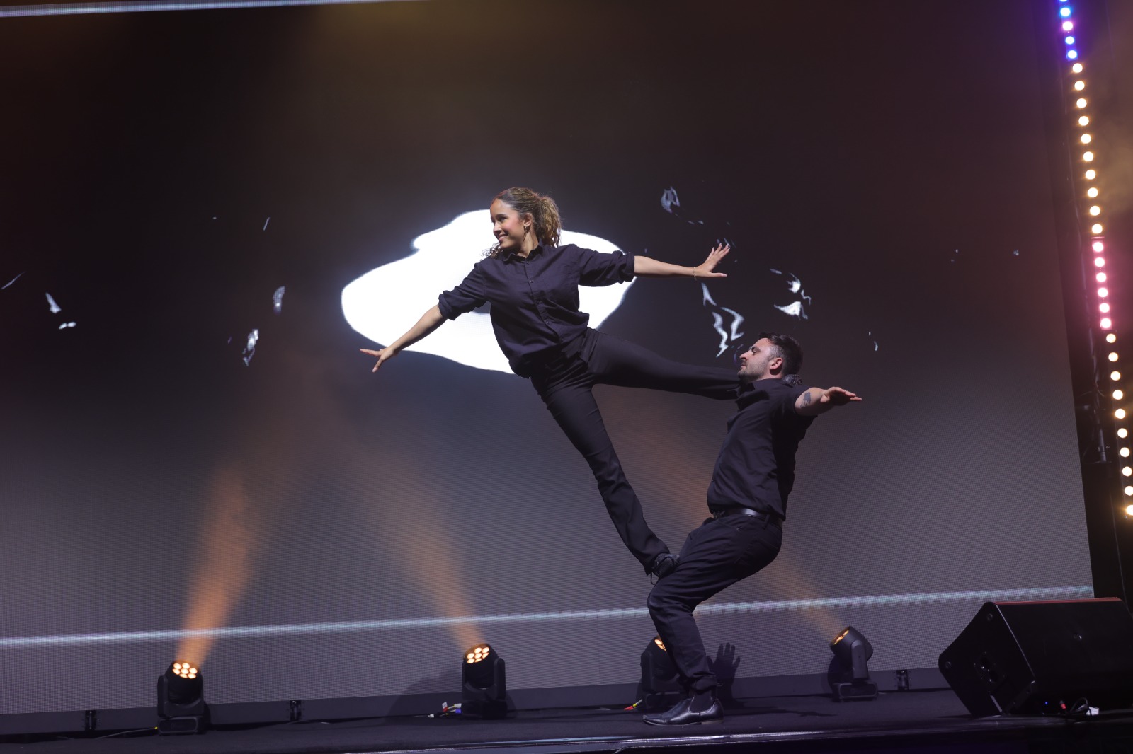 Secret Waiter Acrobat performing at a corporate event in Sydney Secret Waiter Acrobat performing at a corporate event in Sydney